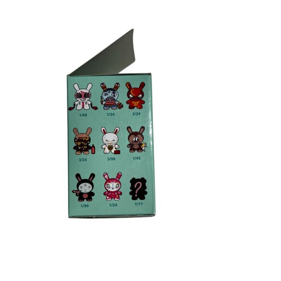 Kidrobot Dunny Series 4 - 5 Dunnys from 2007 - Picture 13 of 16